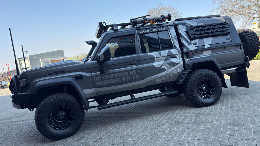 LandCruiser car audio installation
